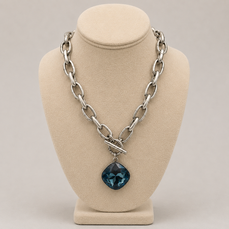 CAPTIVE NECKLACE
