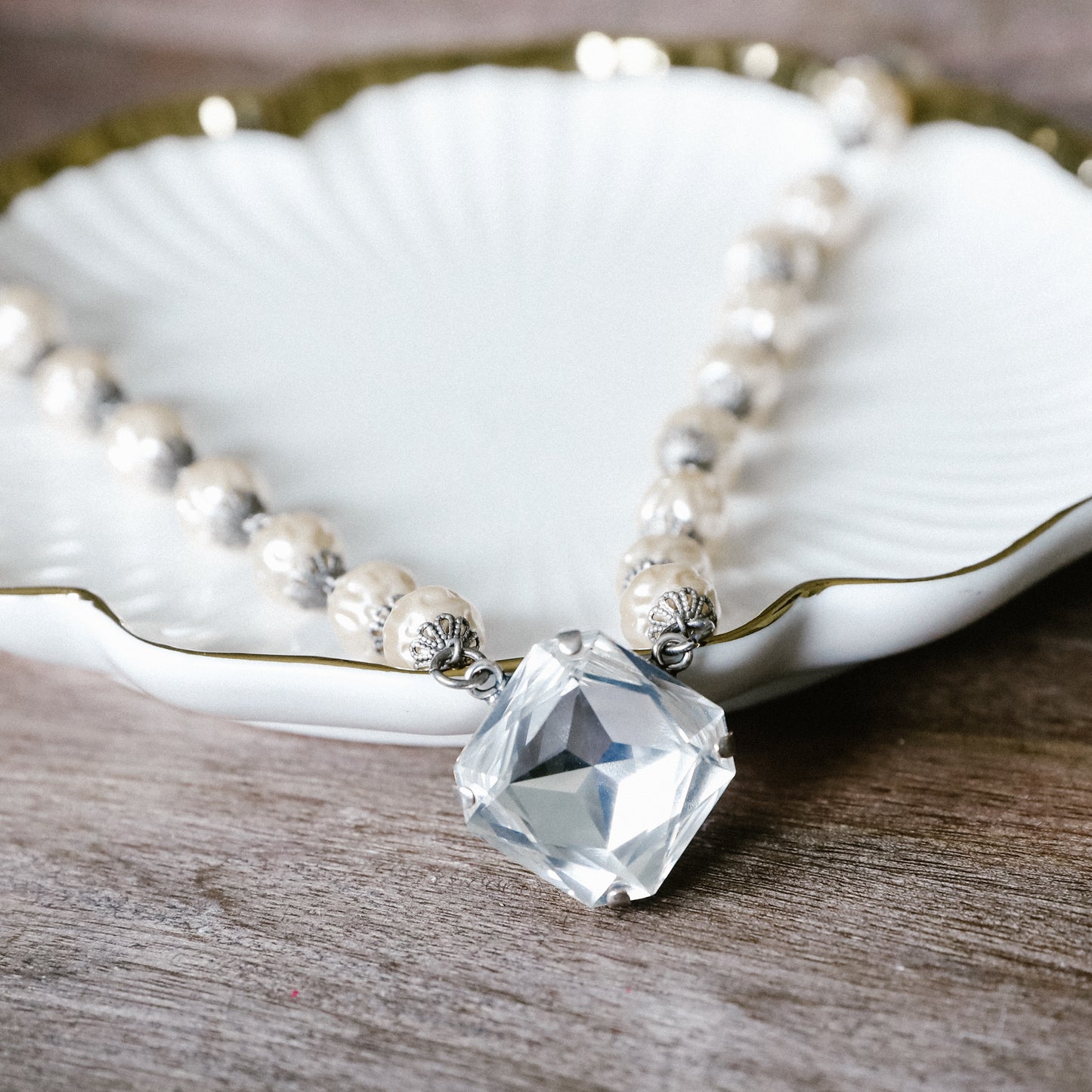 DEBBIE NECKLACE
