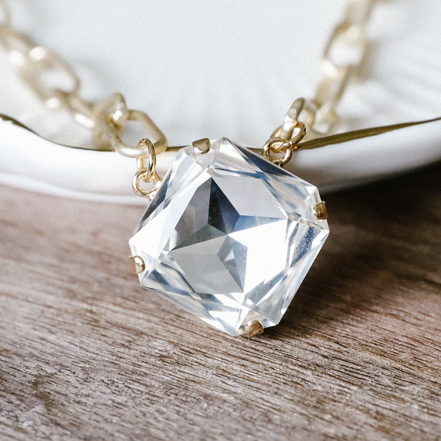 DELIA NECKLACE