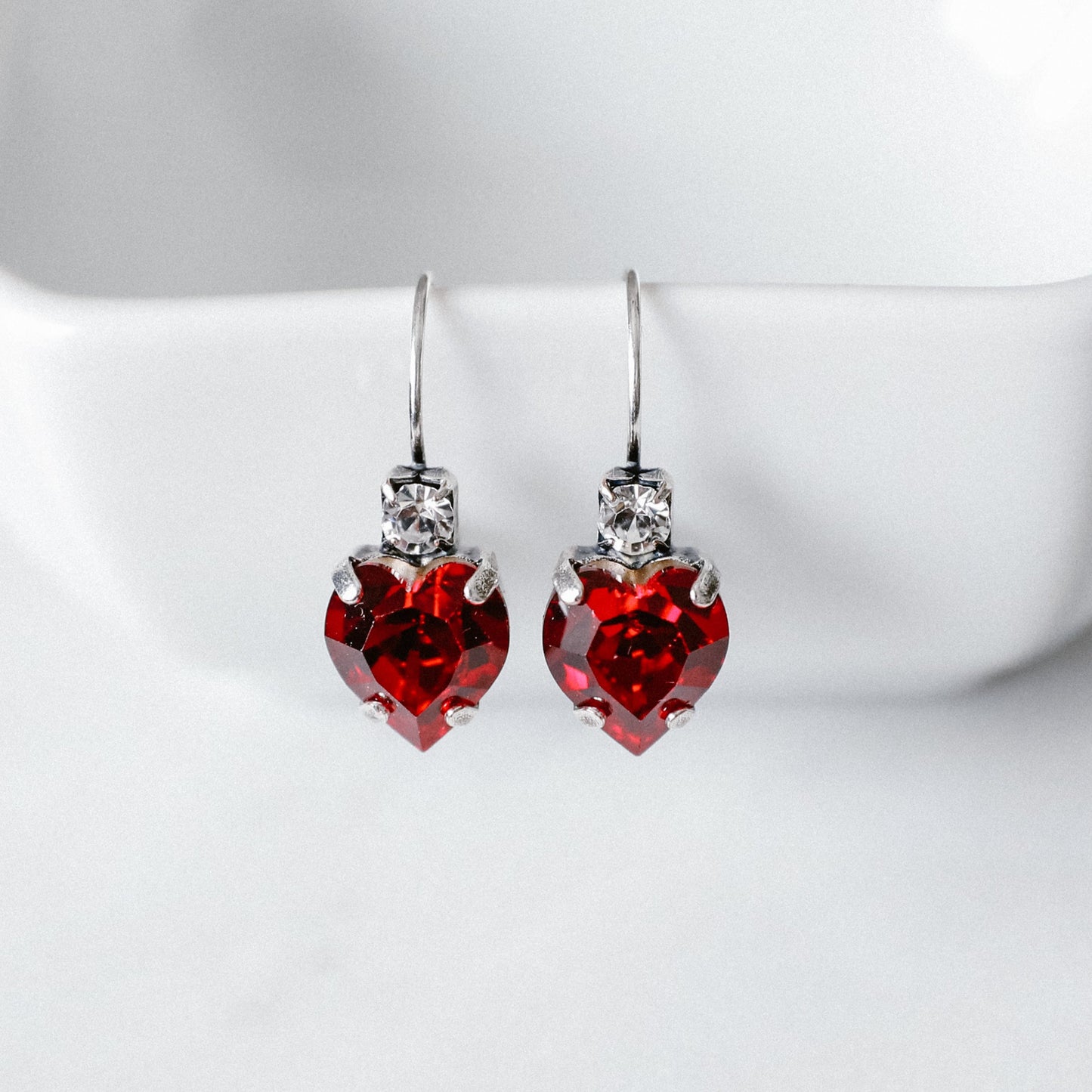 EVERLASTING HEART EARRING