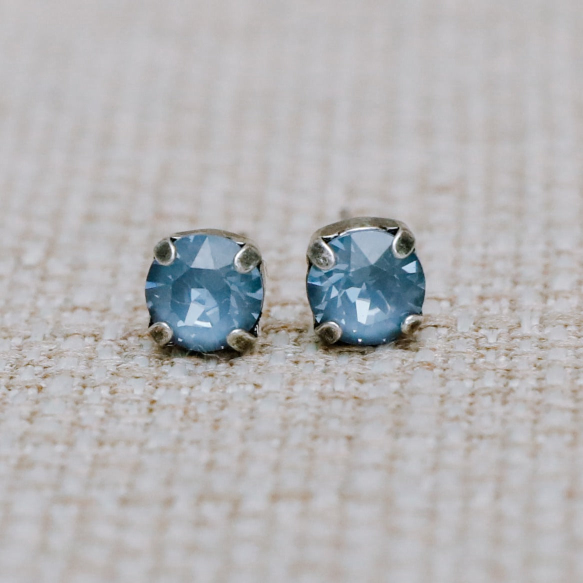 JANE POST EARRING SPRING/SUMMER 2024