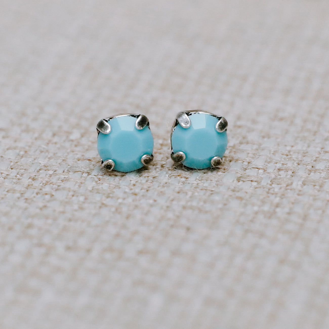 JANE POST EARRING SPRING/SUMMER 2024