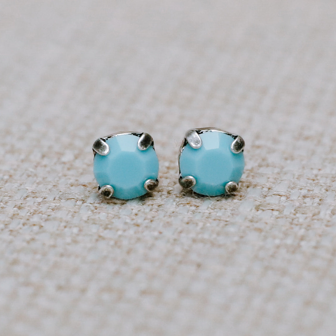 JANE POST EARRING