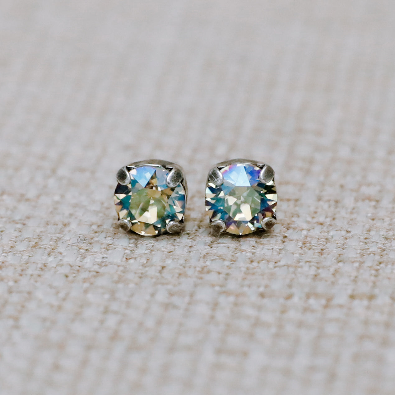 JANE POST EARRING