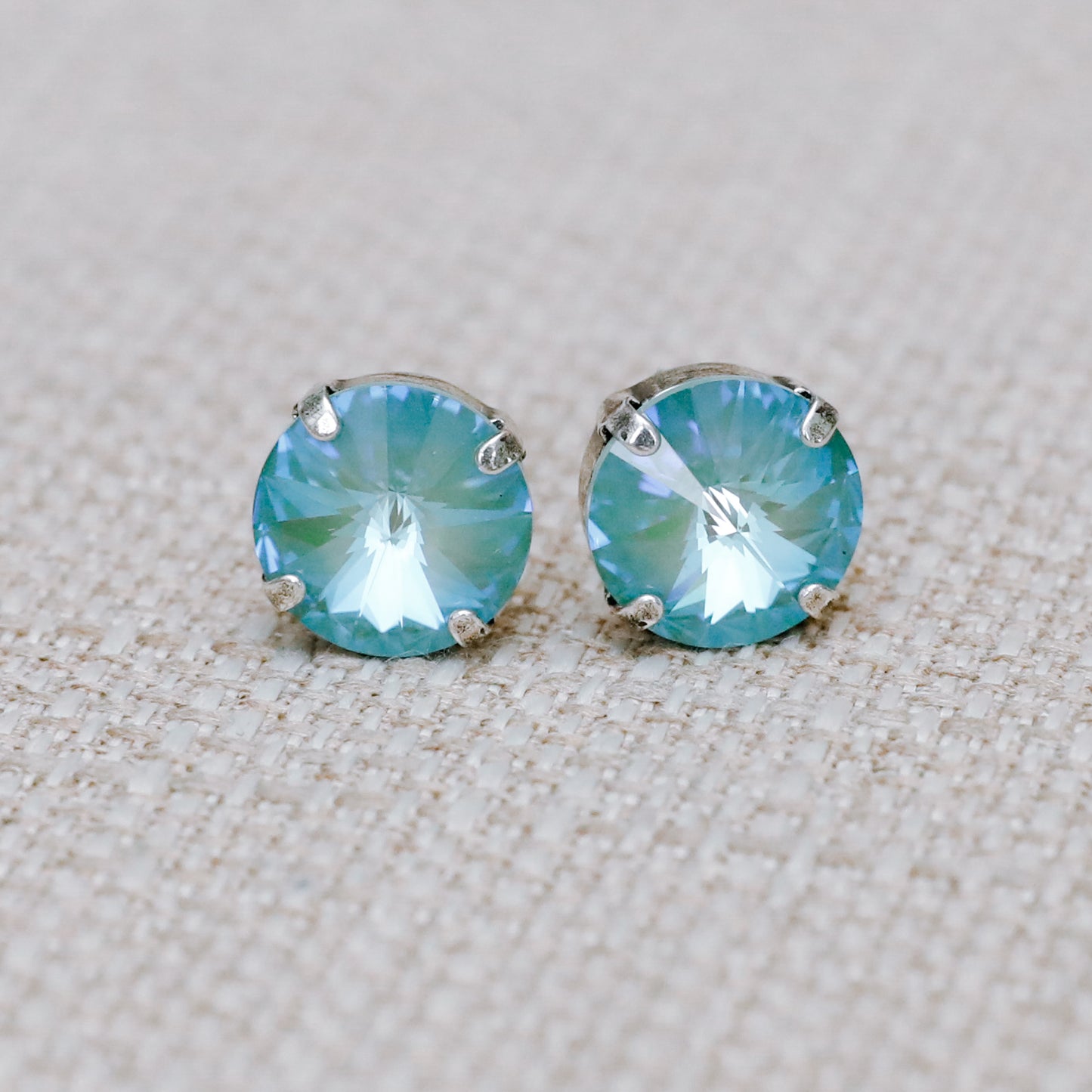 JANNA POST EARRING
