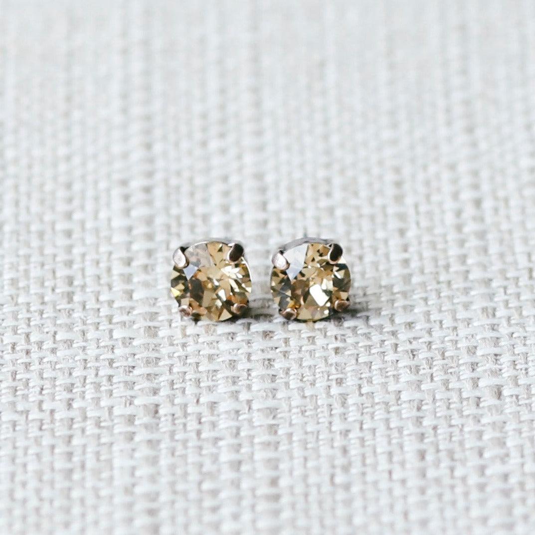 JEN POST EARRING FALL 2023