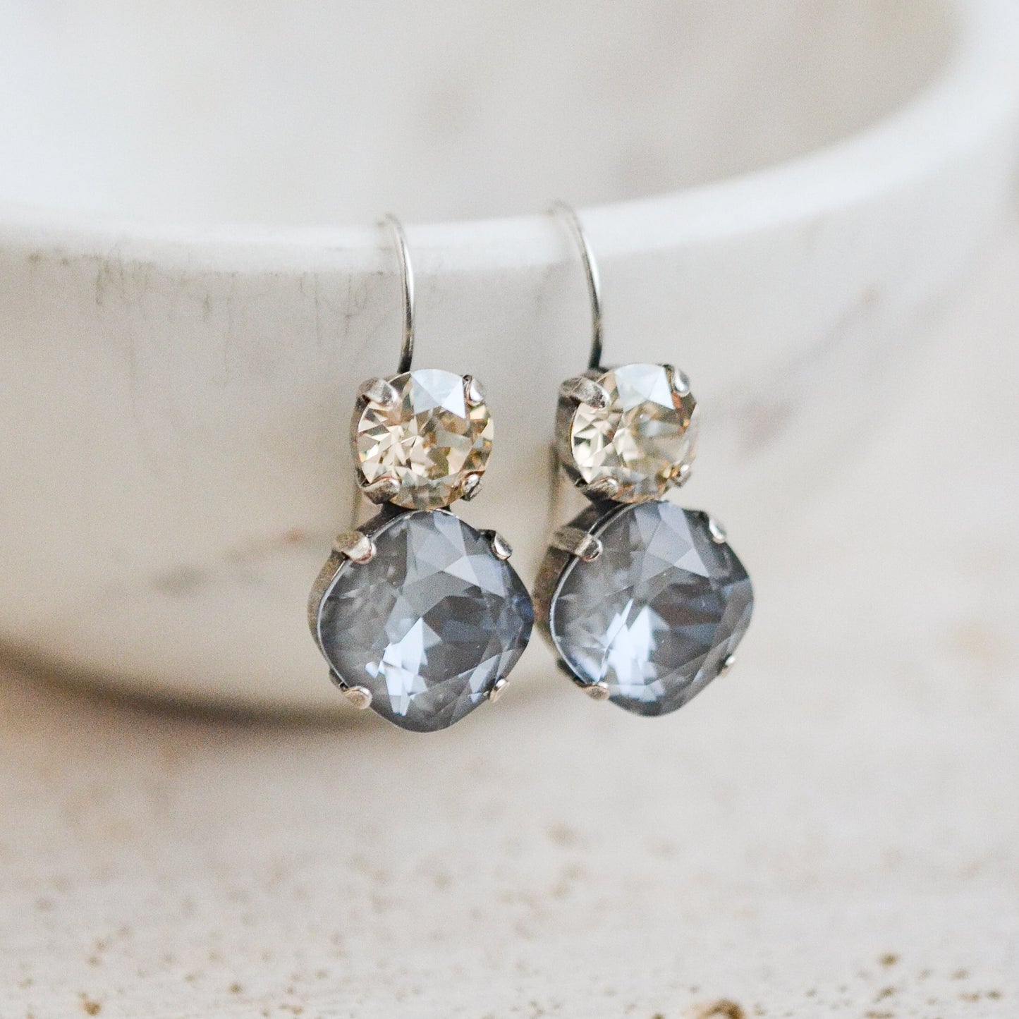 LAURA EARRING