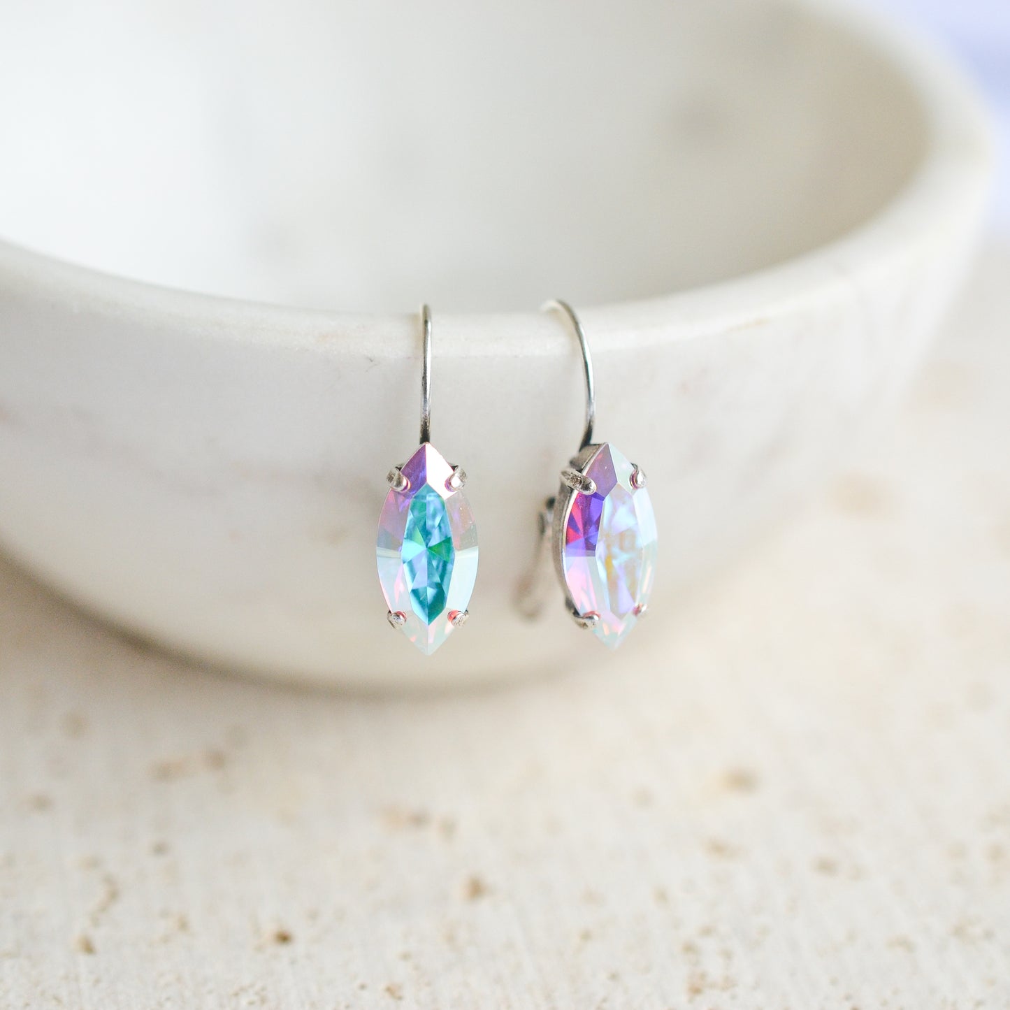 NILA EARRING