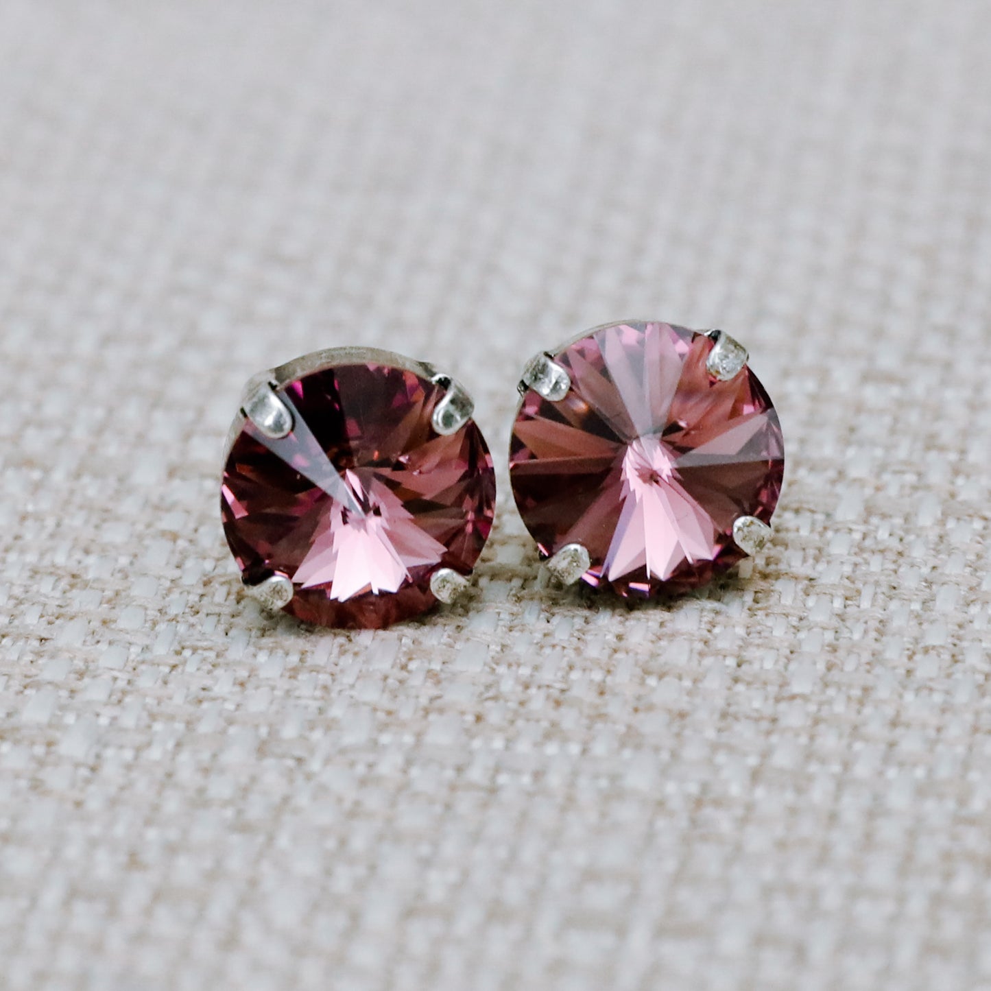 JANNA POST EARRING