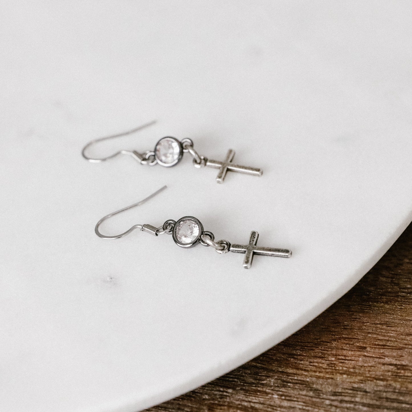 PETITE CROSS EARRING
