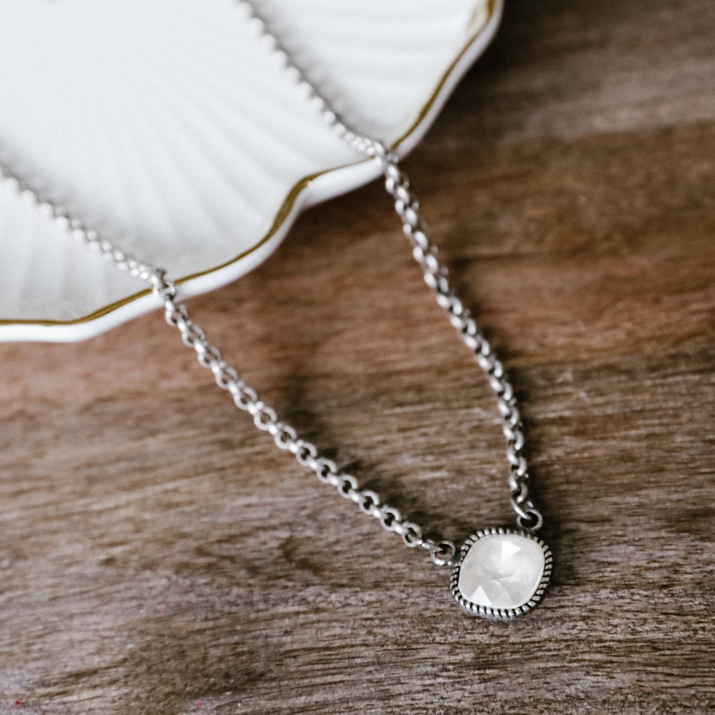 RAVEN NECKLACE SPRING/SUMMER 2025