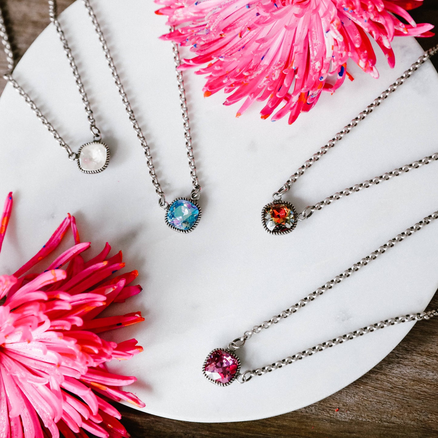 RAVEN NECKLACE SPRING/SUMMER 2025
