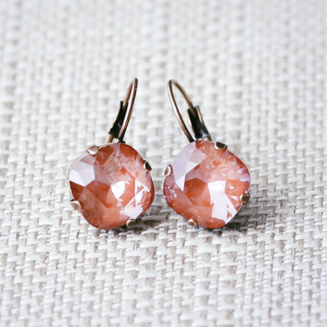SANDI EARRING FALL 2023