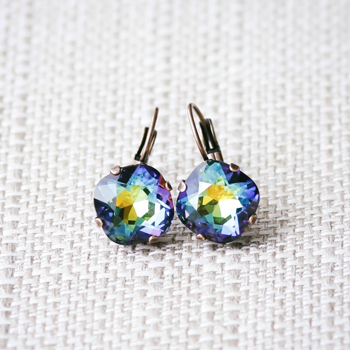 SANDI EARRING FALL 2023