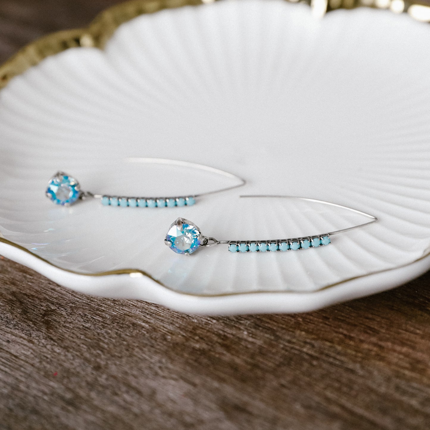 TOLA EARRING