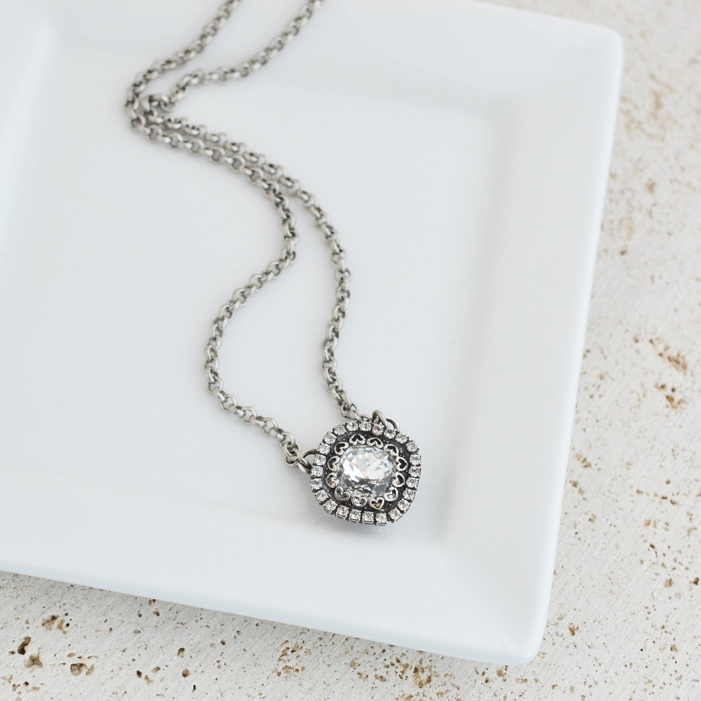VALENTINA NECKLACE