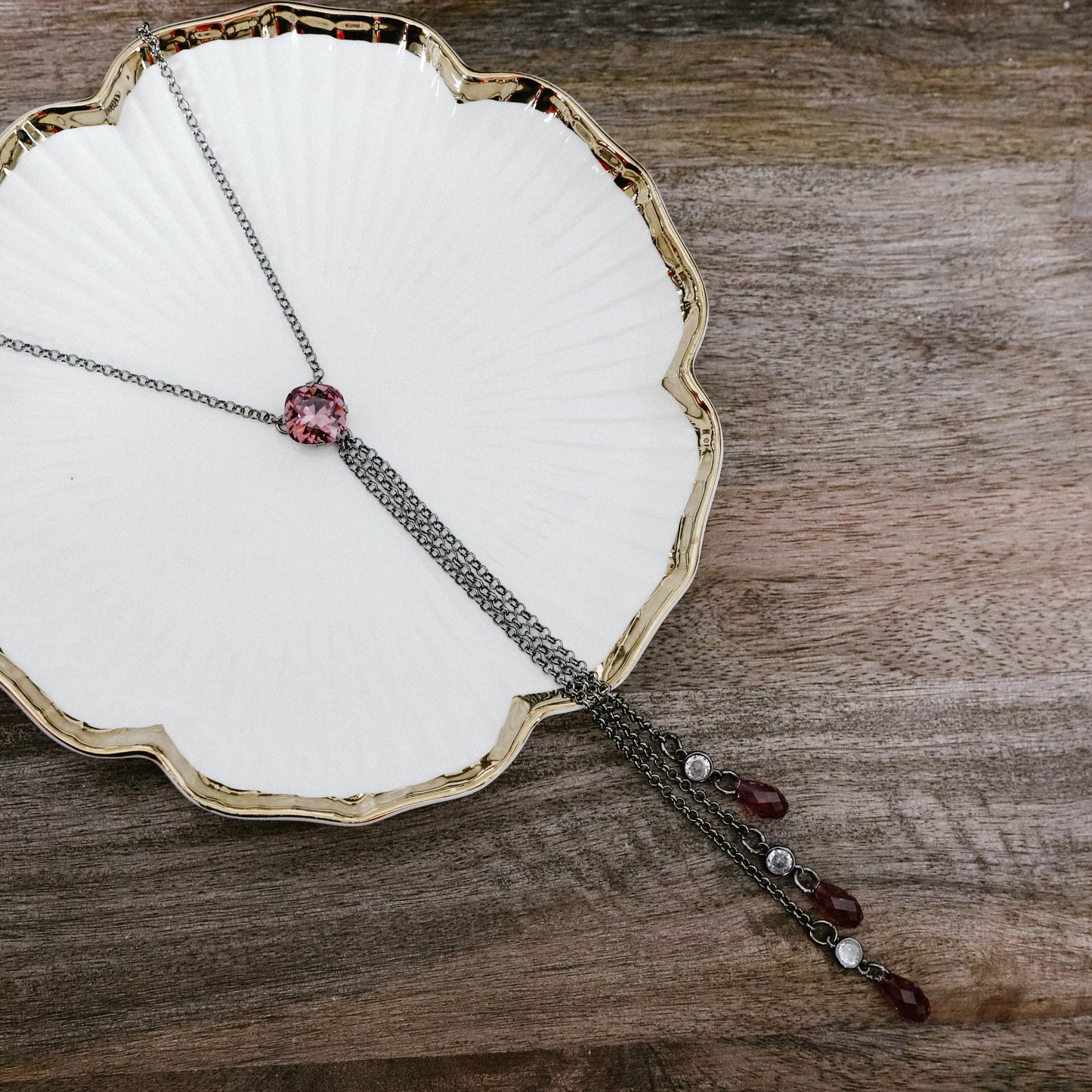 VERSAILLES NECKLACE