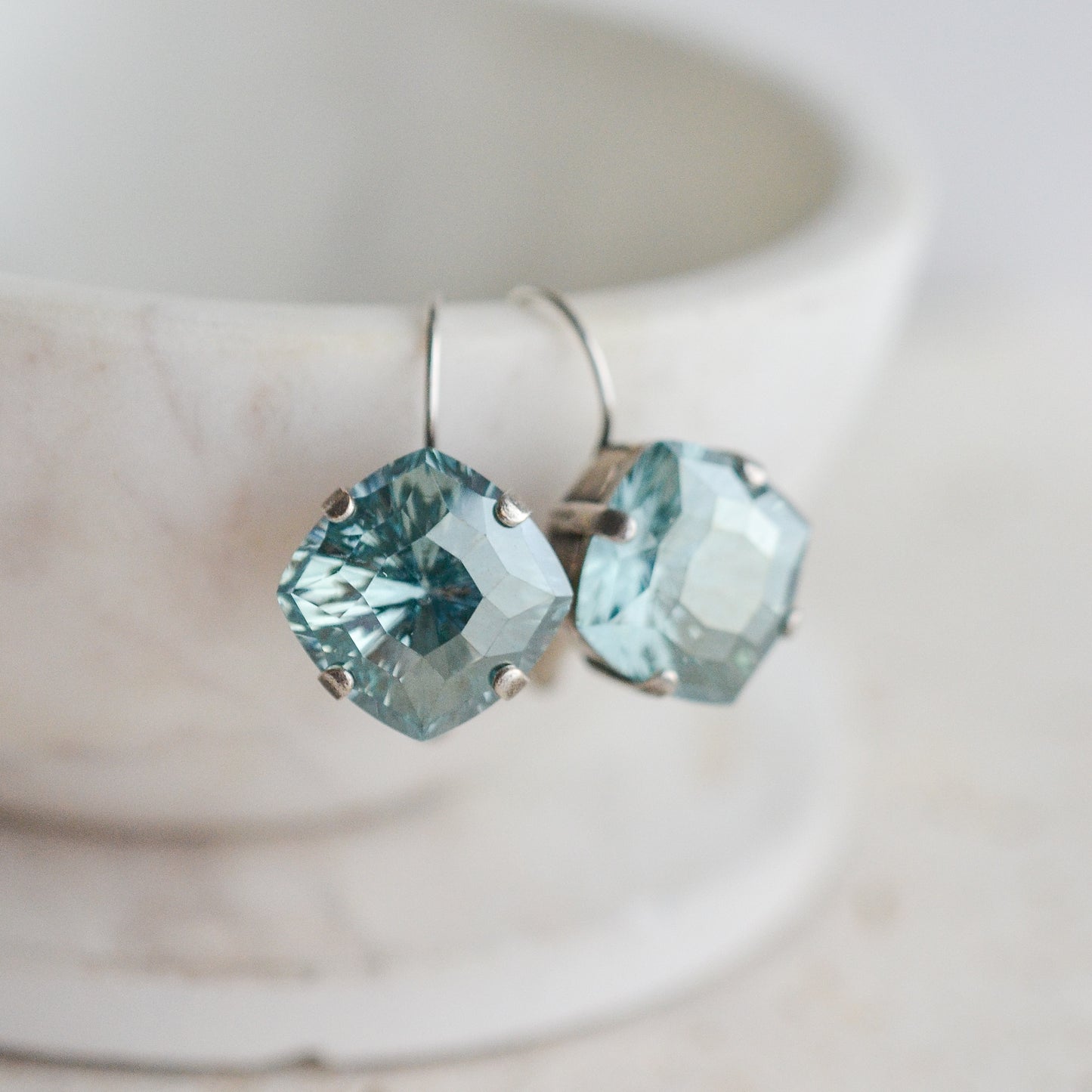 GALAXY EARRING FALL 2024