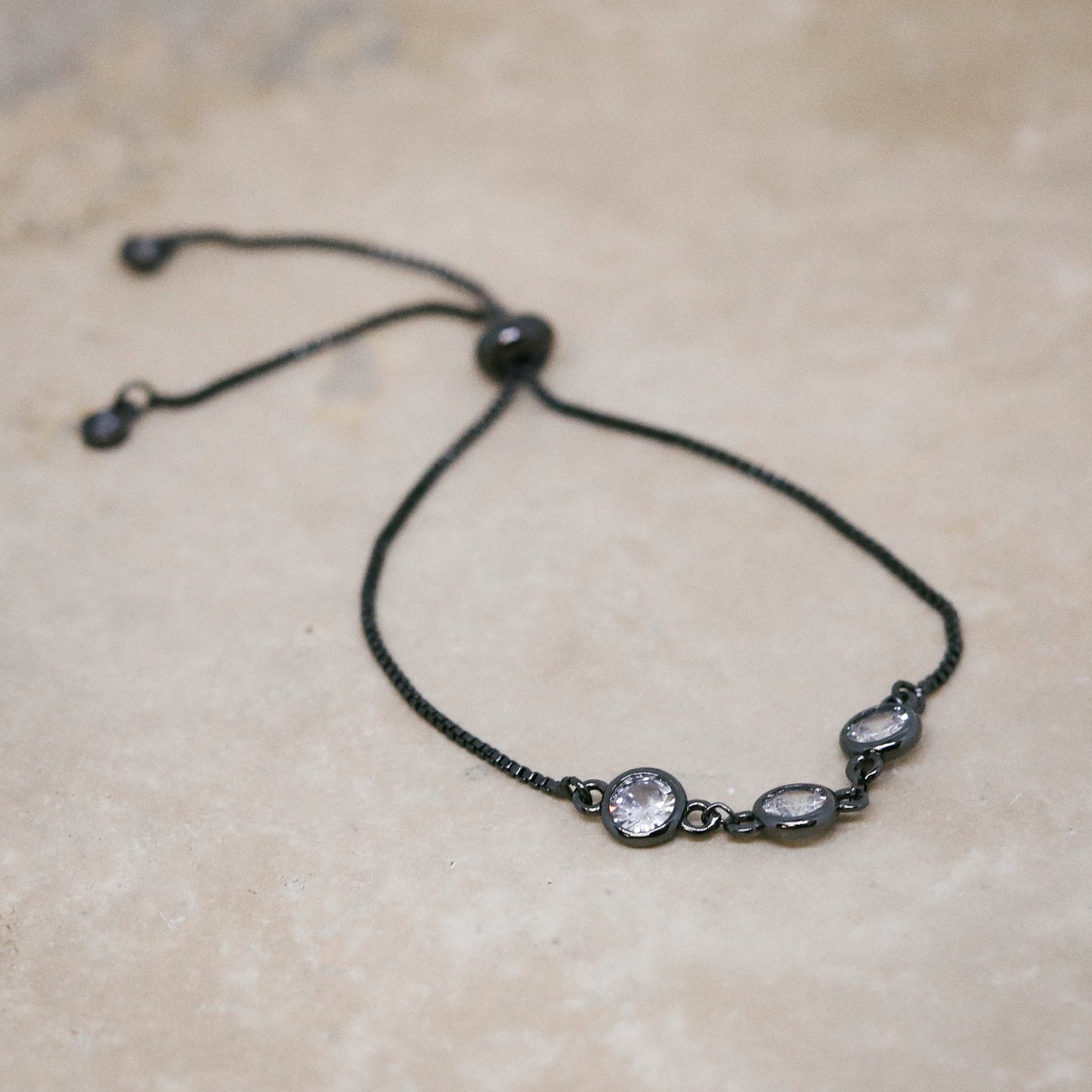 CARRIE ADJUSTABLE BRACELET
