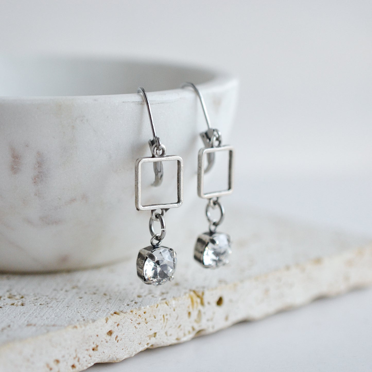 GEO EARRING