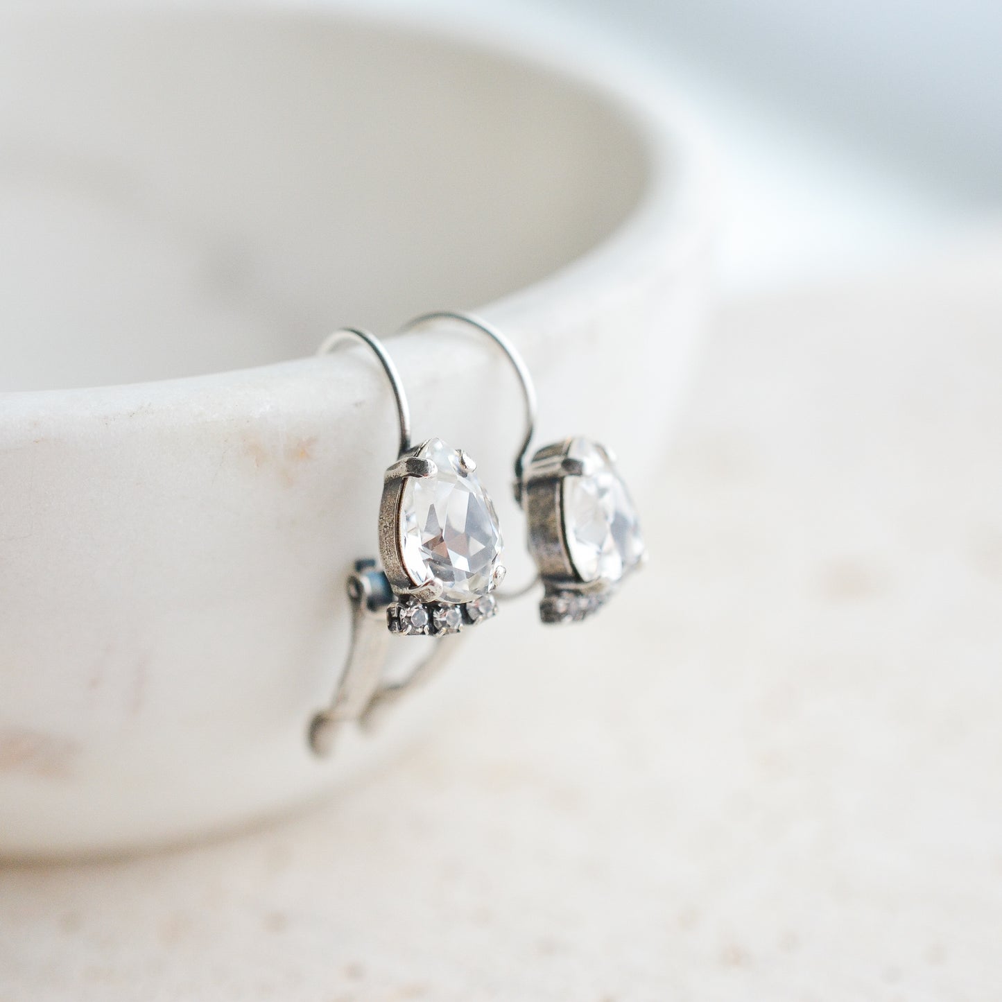 PRIYA PEAR SHAPE DROP EARRING WITH CRYSTAL ACCENT