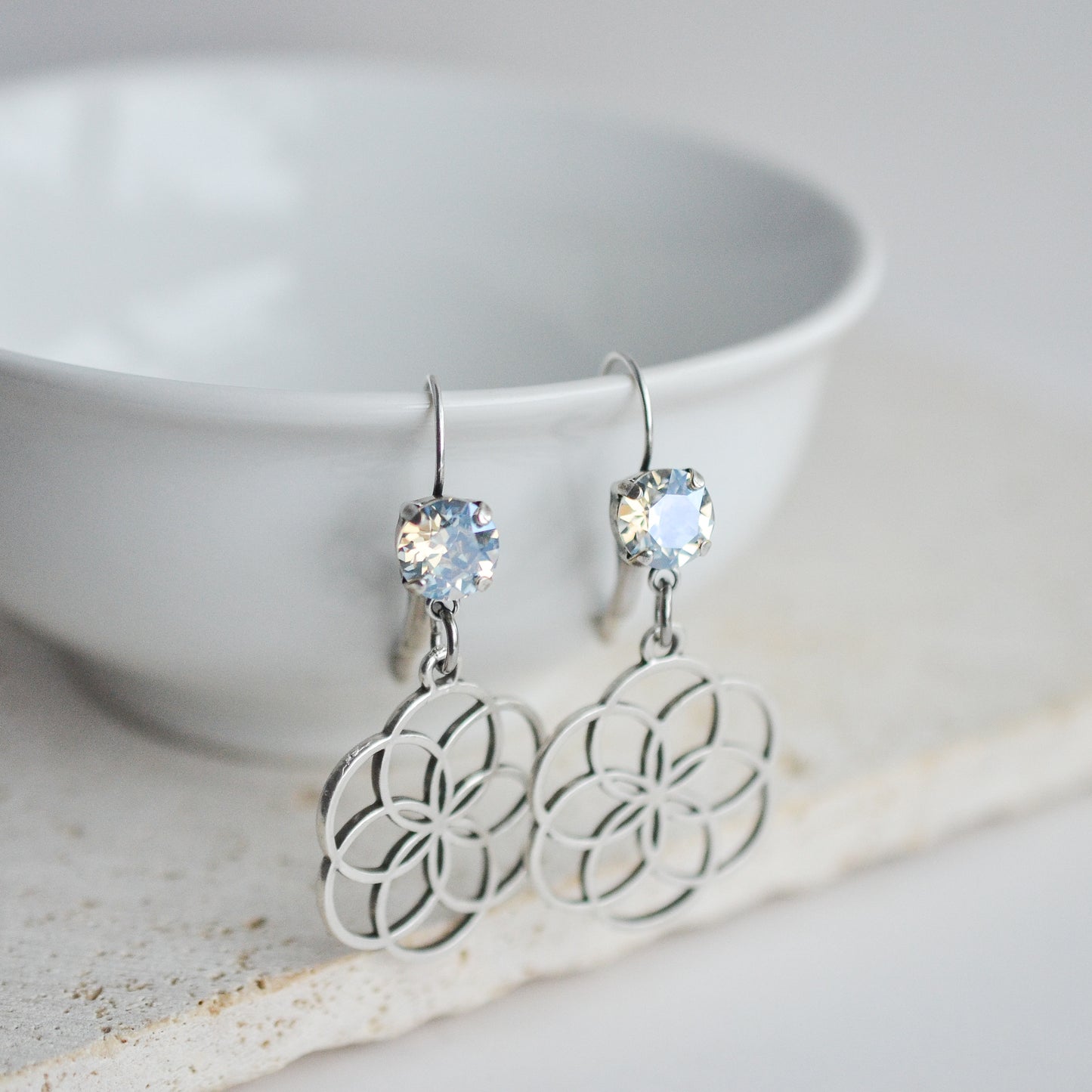 SYMMETRY EARRING
