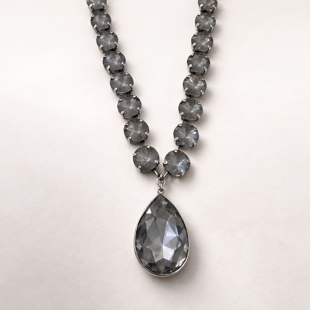 PENINA NECKLACE