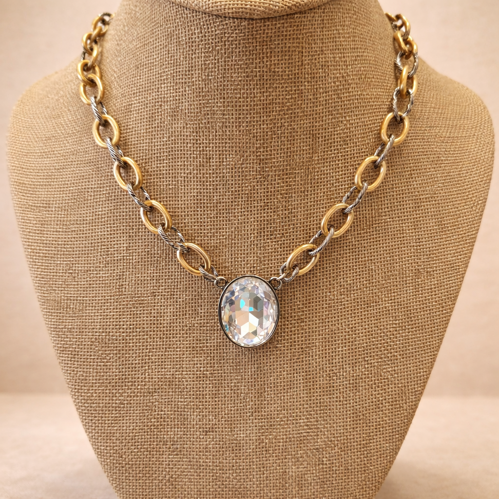 OVATURE NECKLACE