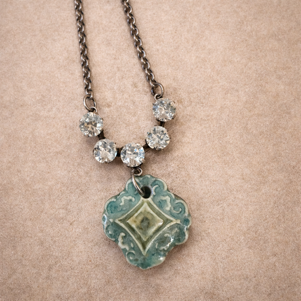 SALVATION MINI NECKLACE