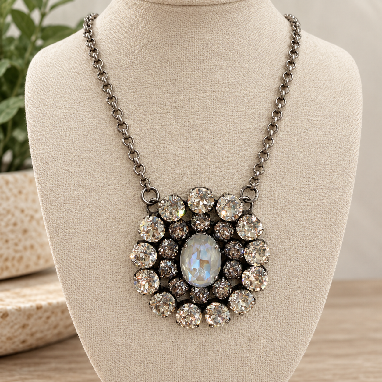ONALEE NECKLACE