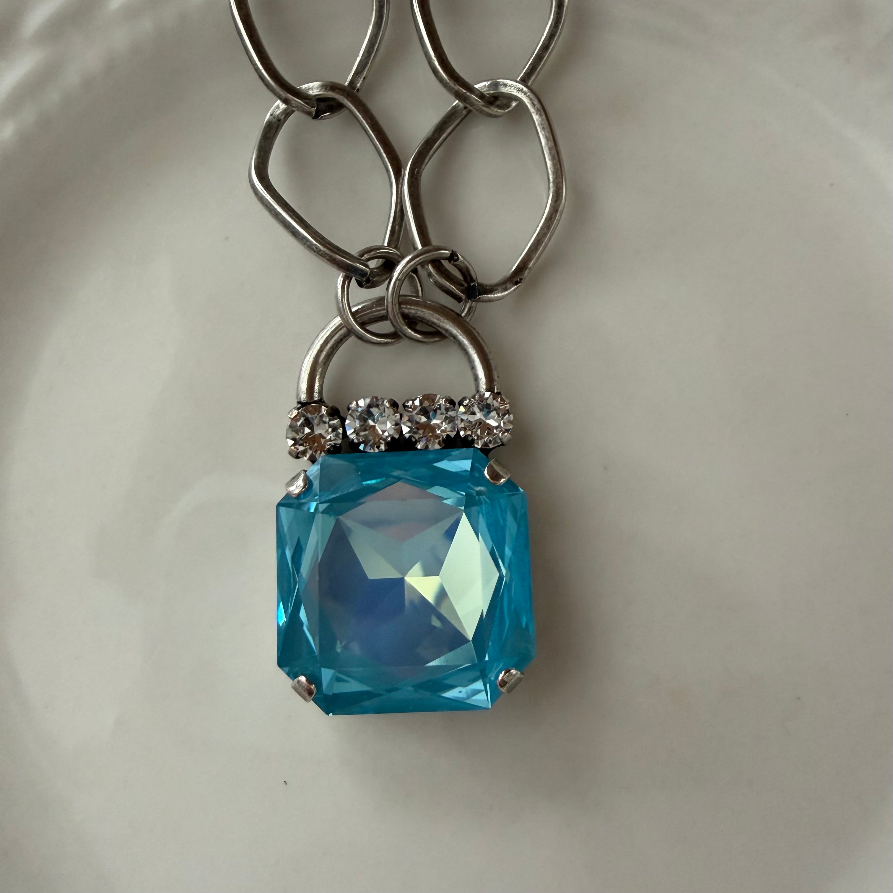 MARISSA LOCK NECKLACE