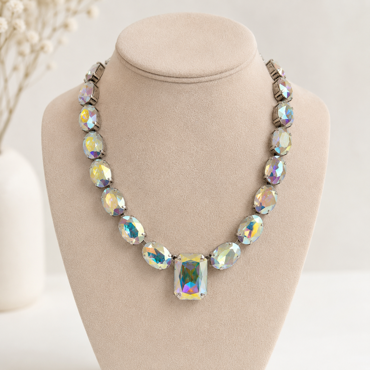 MIRA NECKLACE