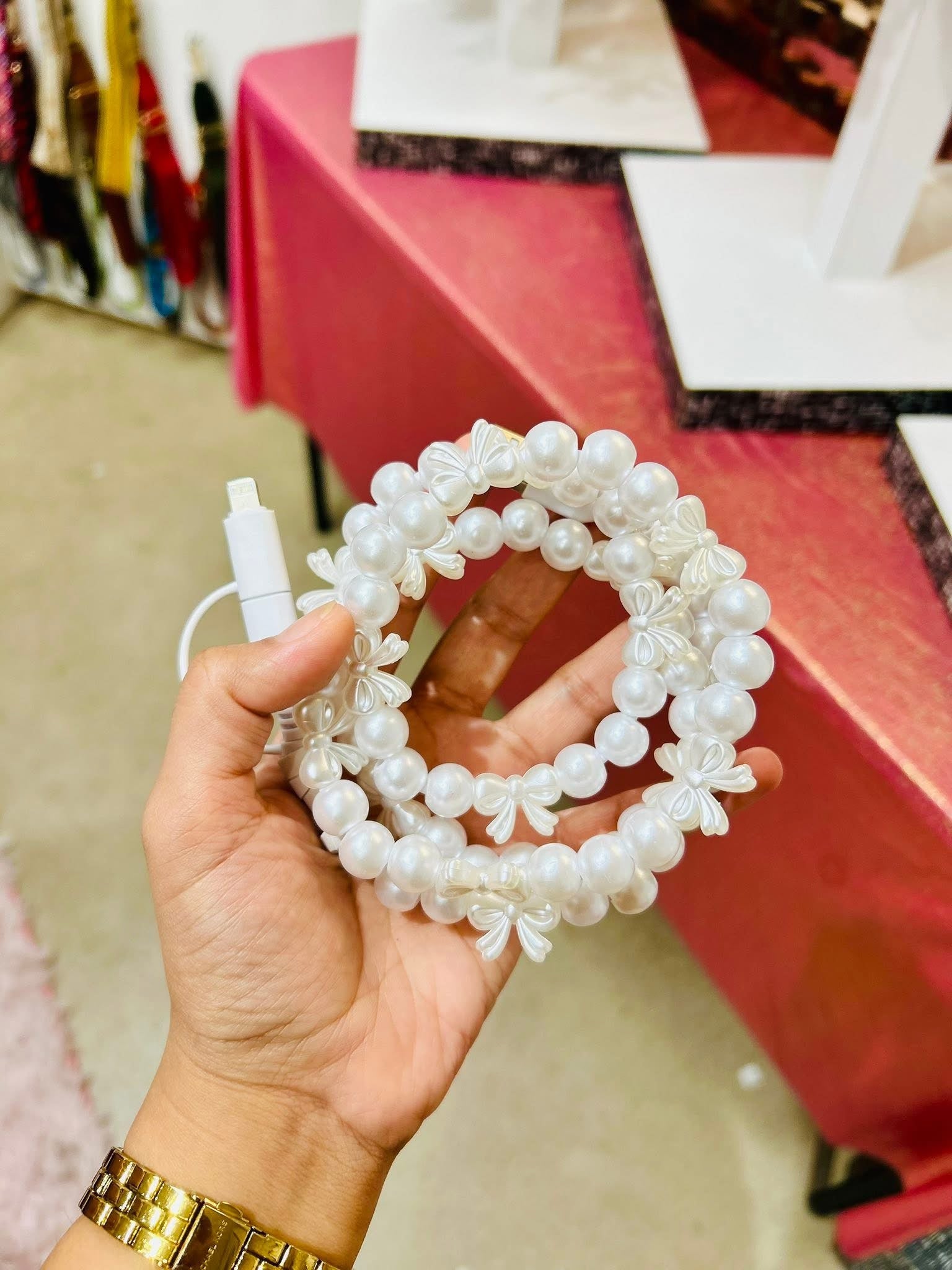 4 IN ONE PHONE CHARGER