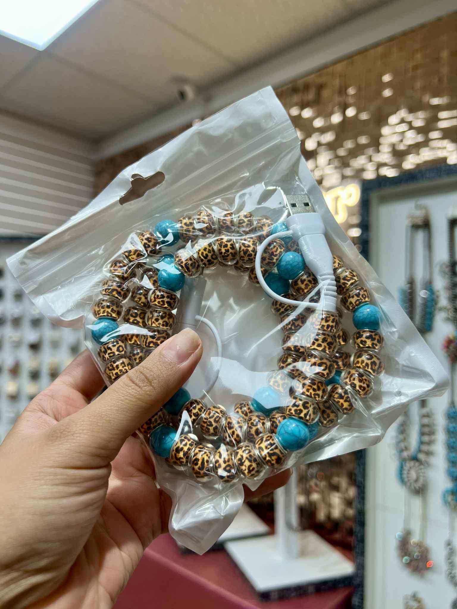 4 IN ONE PHONE CHARGER