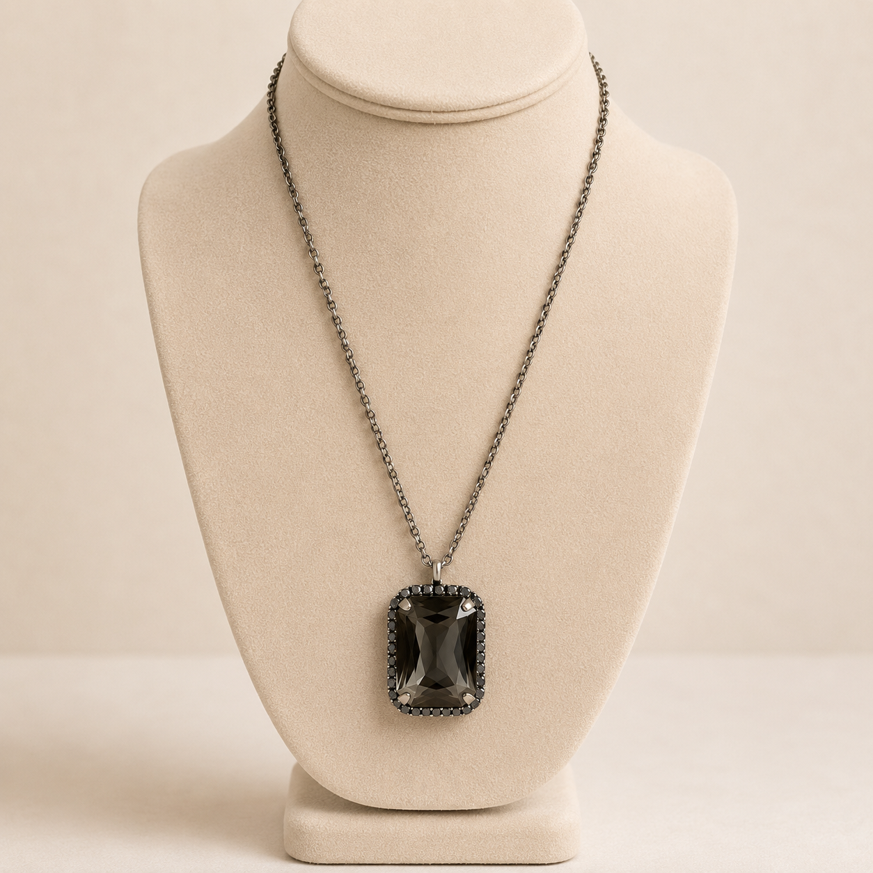 RACHEL NECKLACE