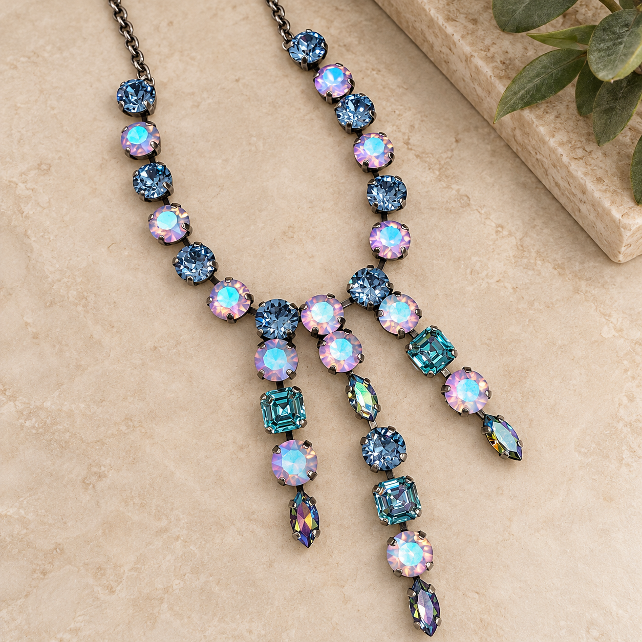 NORA NECKLACE