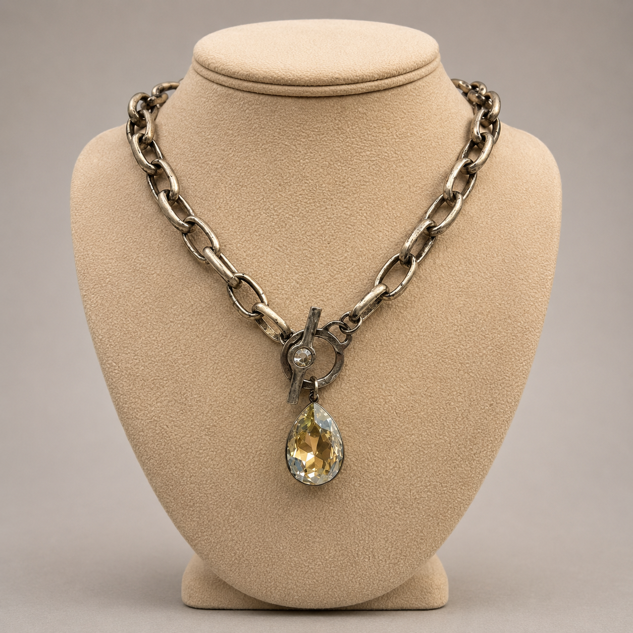 KIM NECKLACE
