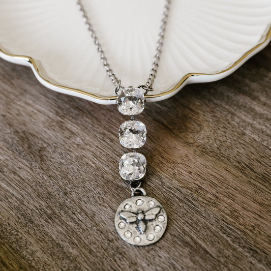 BEE SPARKLY LONG PENDENT NECKLACE
