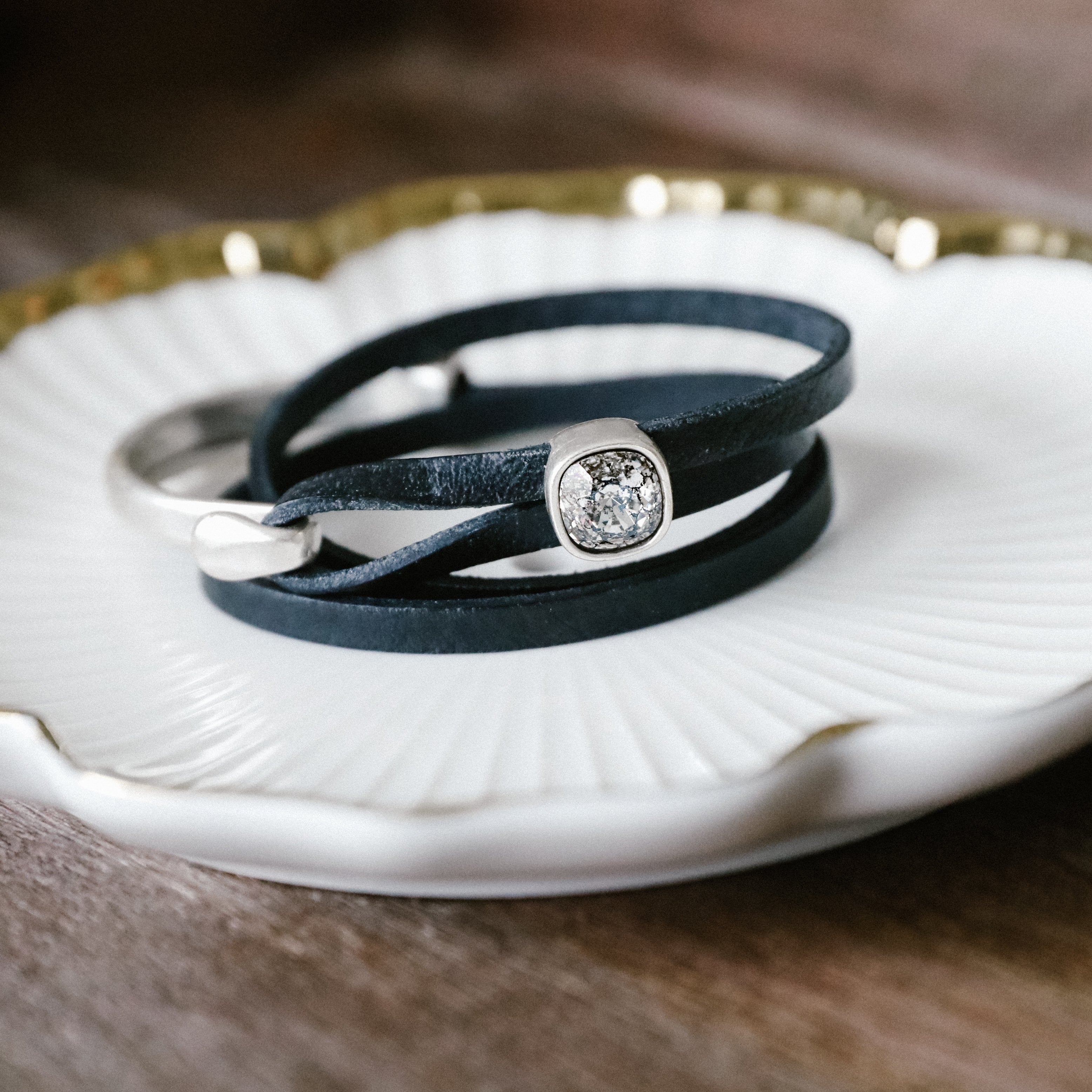 COCO LEATHER WRAP BRACELET