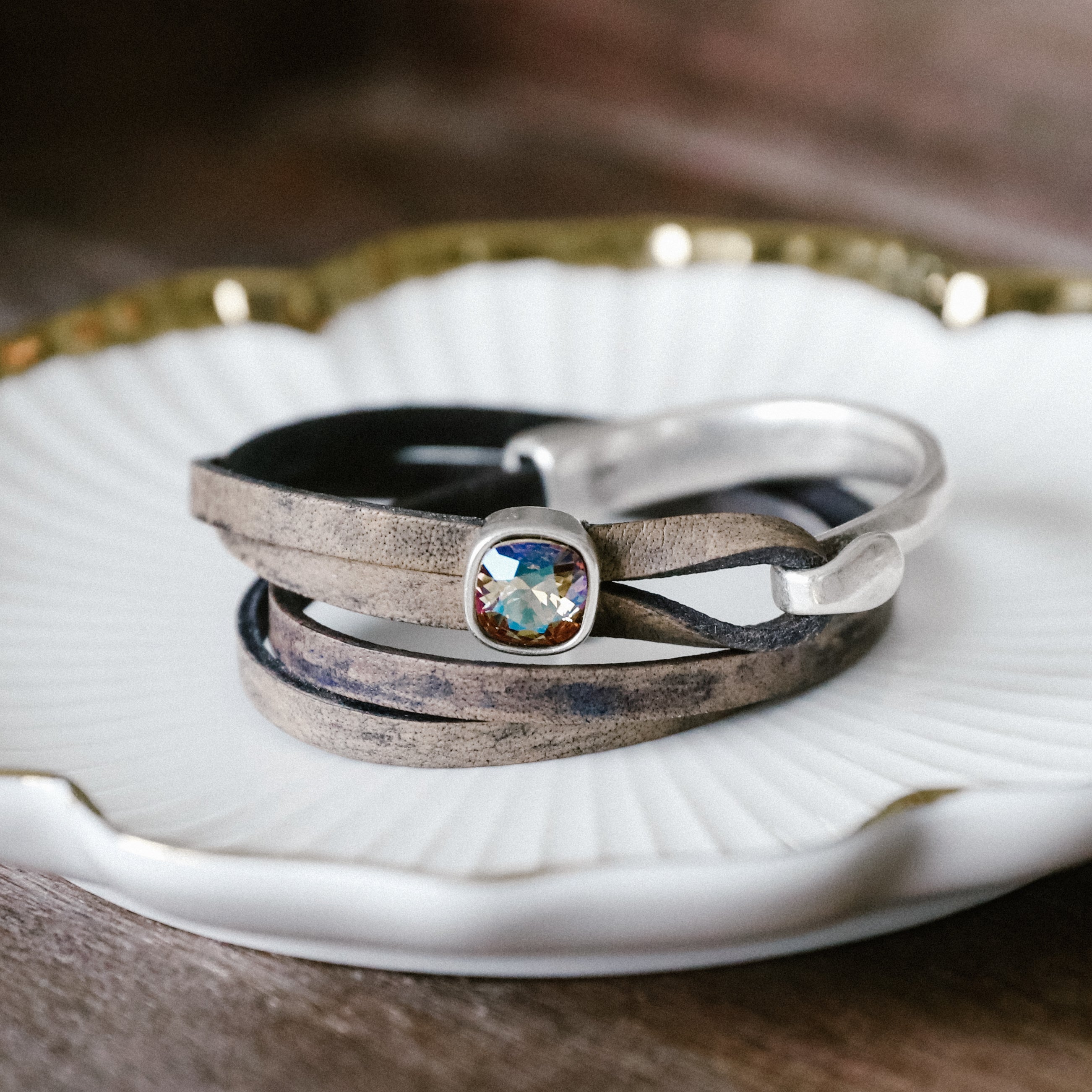 COCO WOOD LEATHER WRAP BRACELET