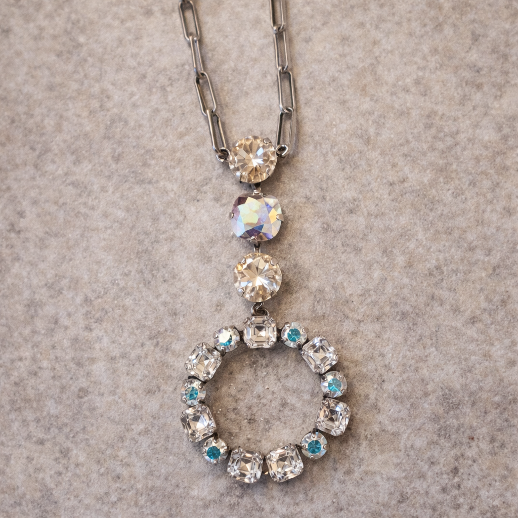 KRYSTAL NECKLACE