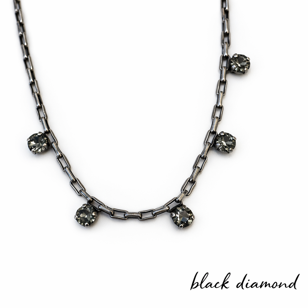 AVA MINI CRYSTAL ACCENT NECKLACE