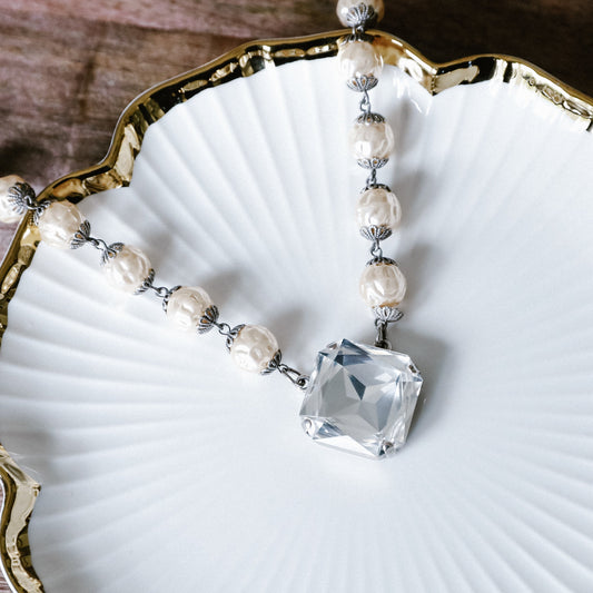DEBBIE NECKLACE