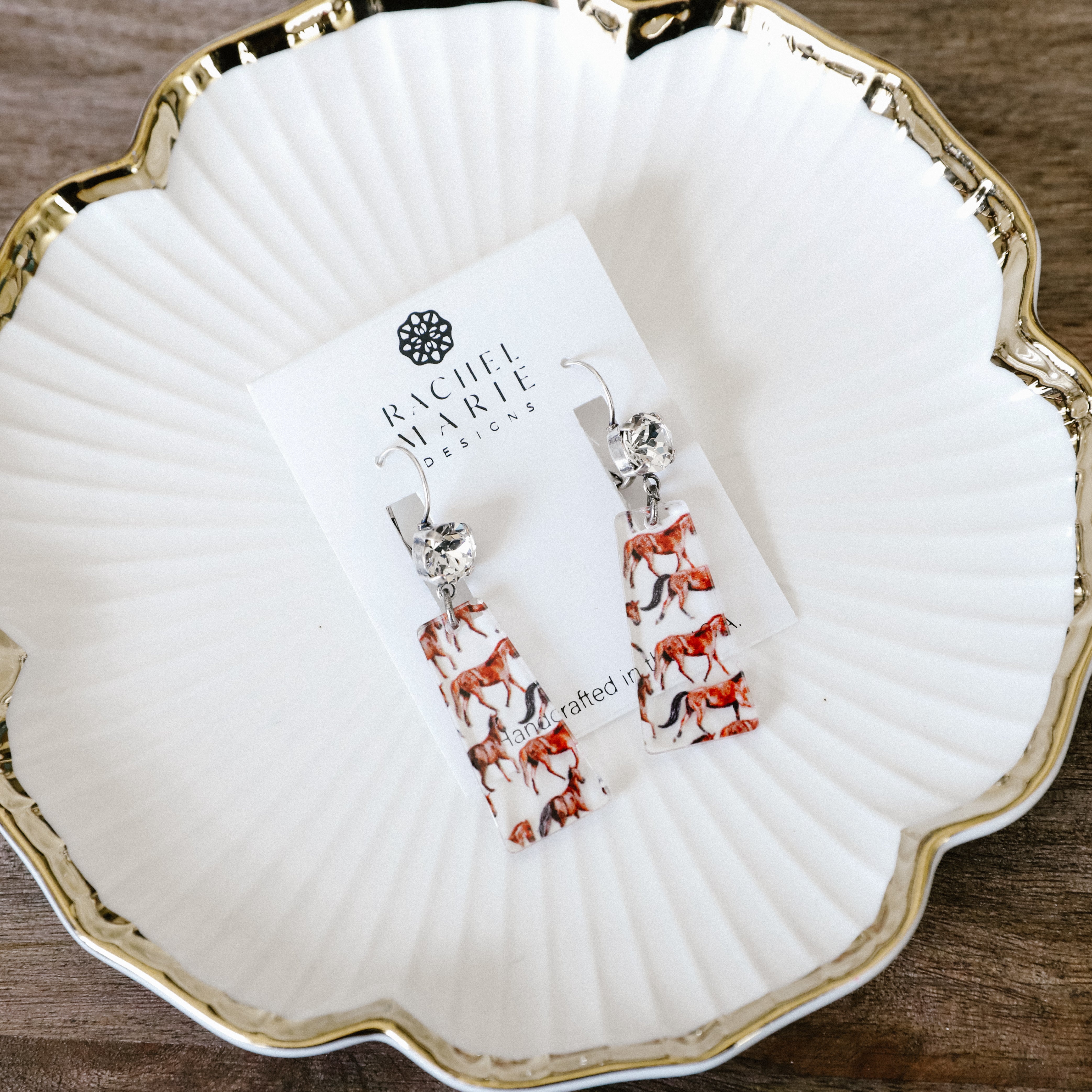 HORS'IN AROUND EARRING