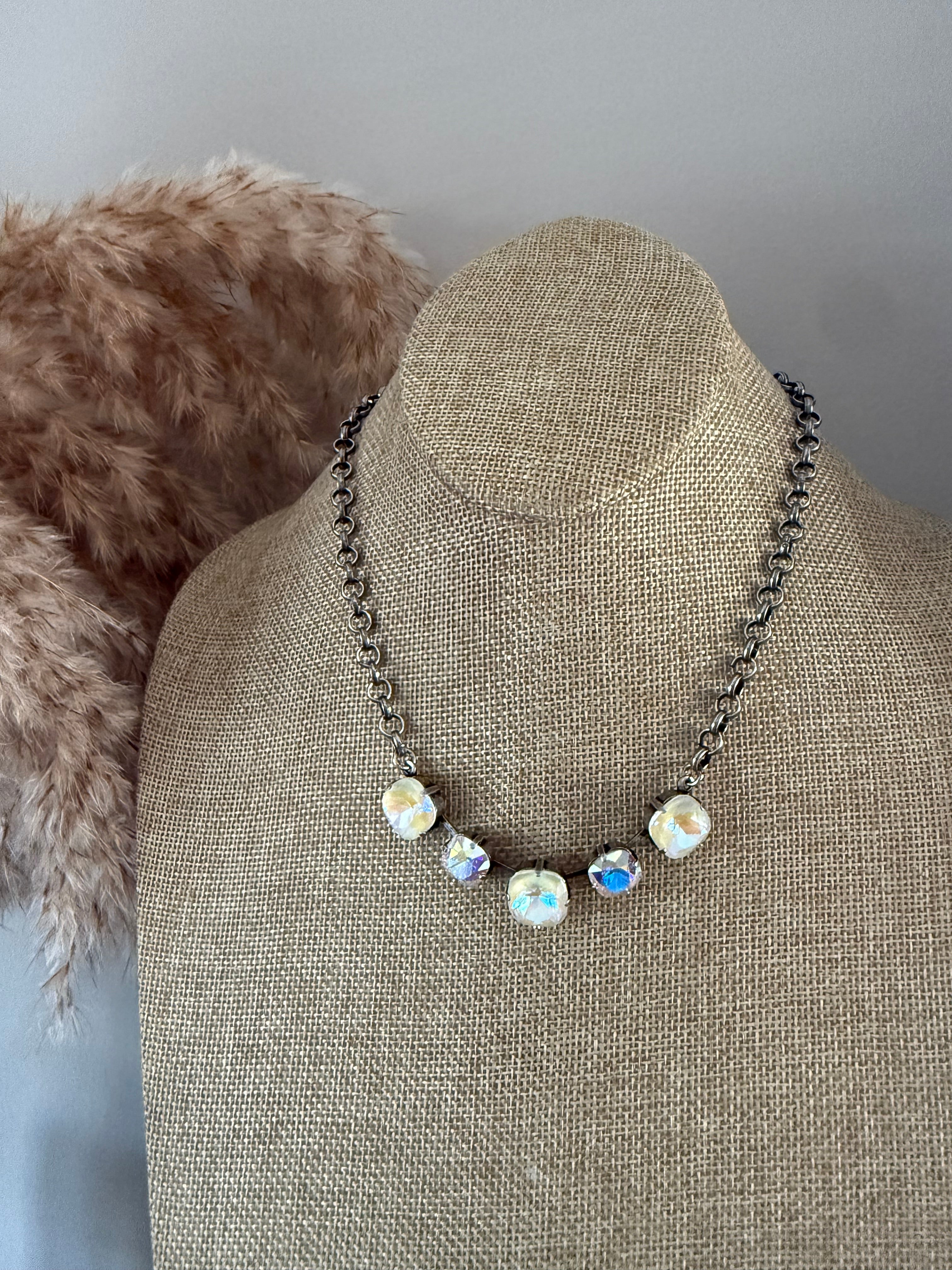 STACEY NECKLACE