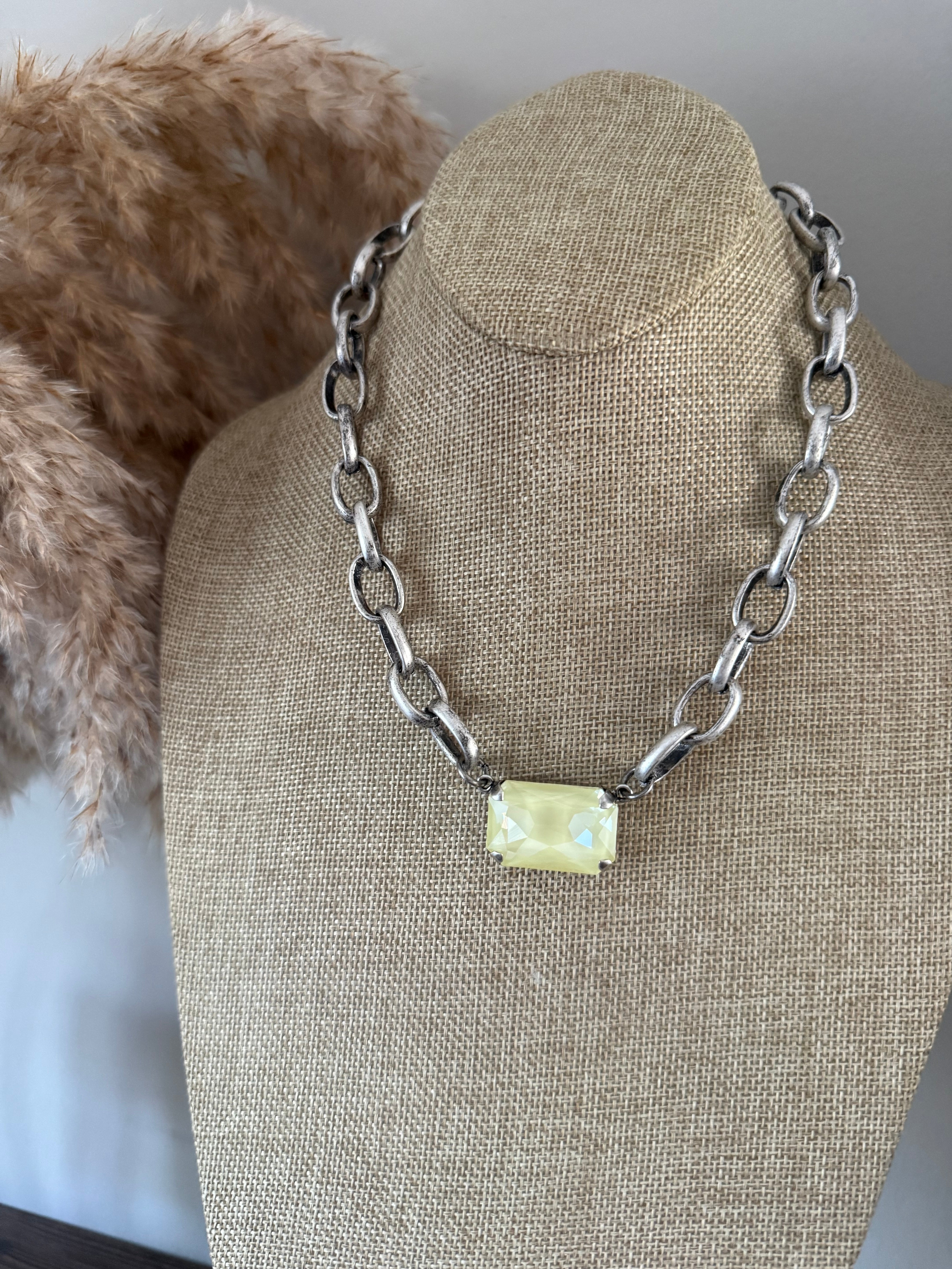 REGINA LUX NECKLACE