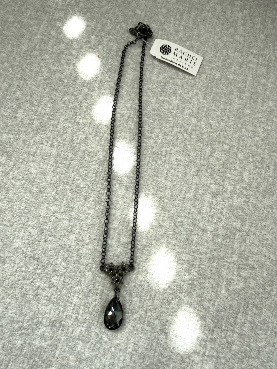 VINTAGE BOUQUET NECKLACE