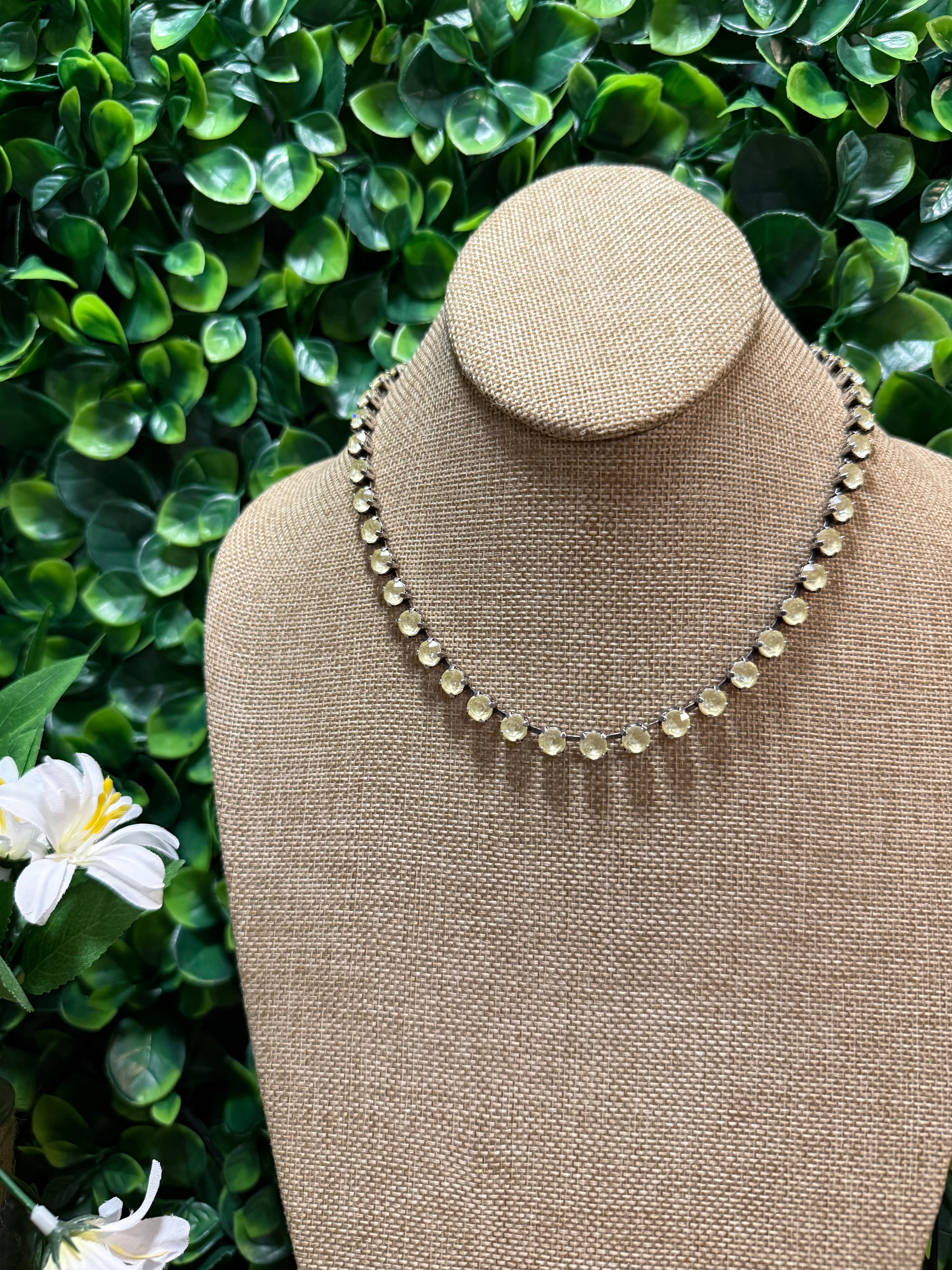 JANE NECKLACE