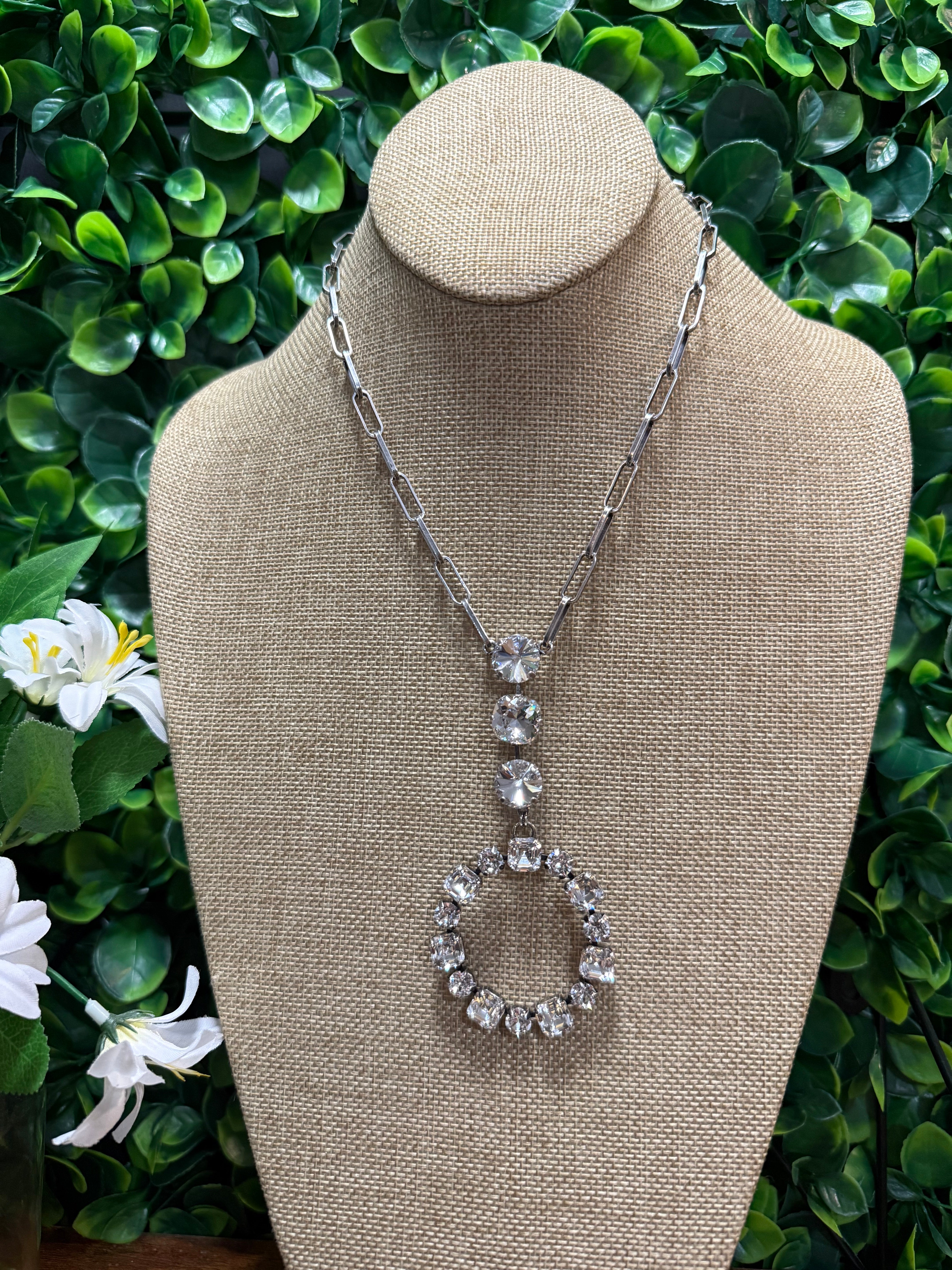 KRYSTAL NECKLACE