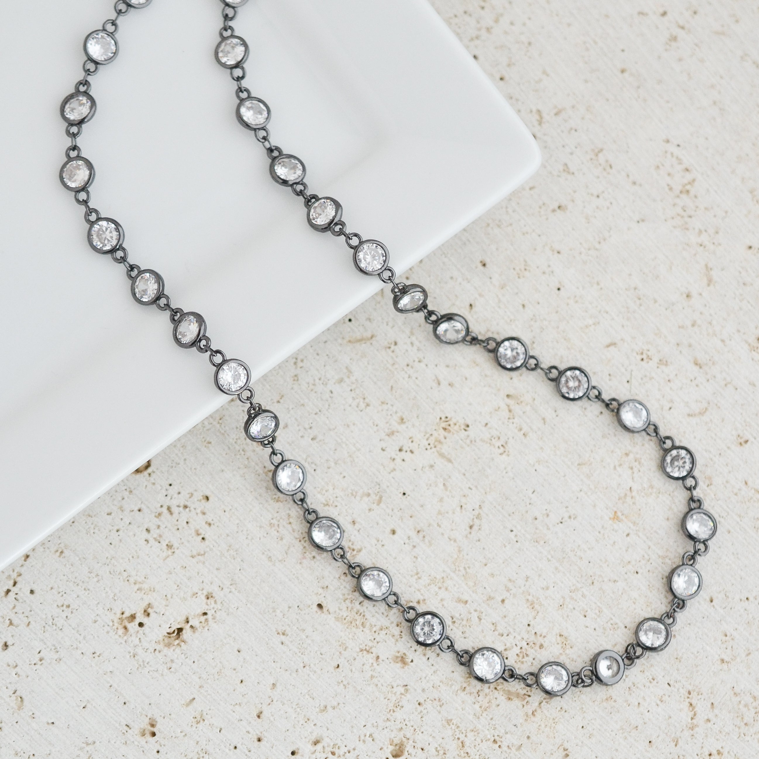 MENDOZA MINI NECKLACE